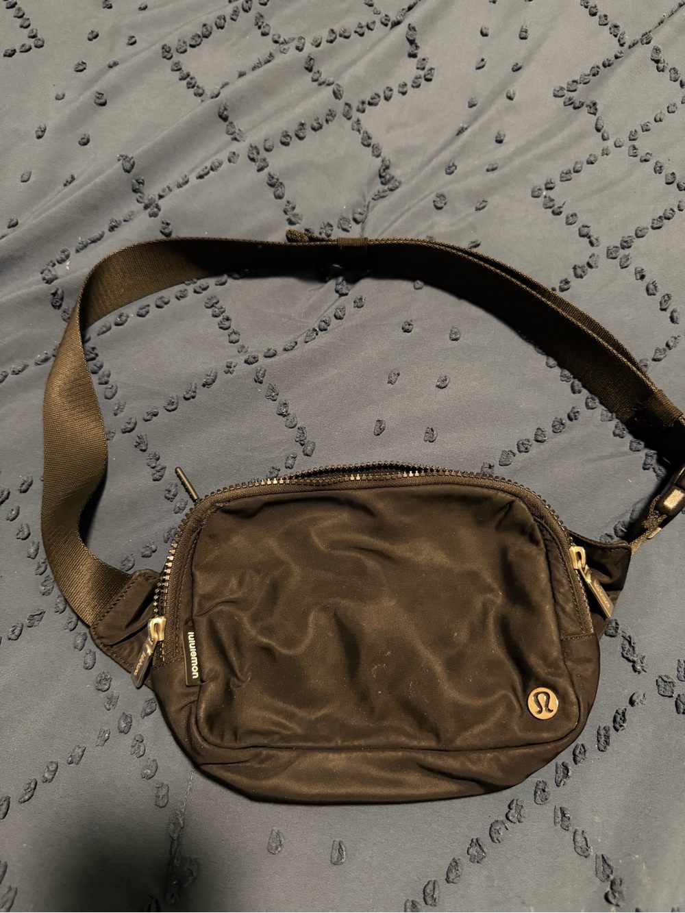 lululemon athletica Black women’s  Waist Bag / Crossbody